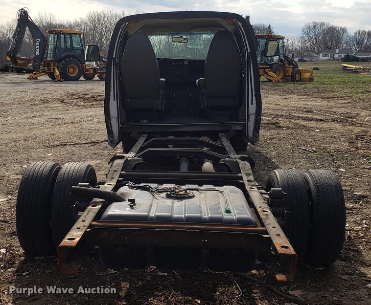 image for item DD3997 2010 Chevrolet Express G4500 cab and chassis