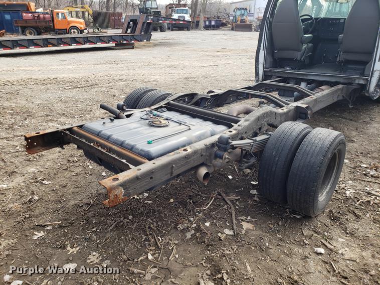 image for item DD3997 2010 Chevrolet Express G4500 cab and chassis