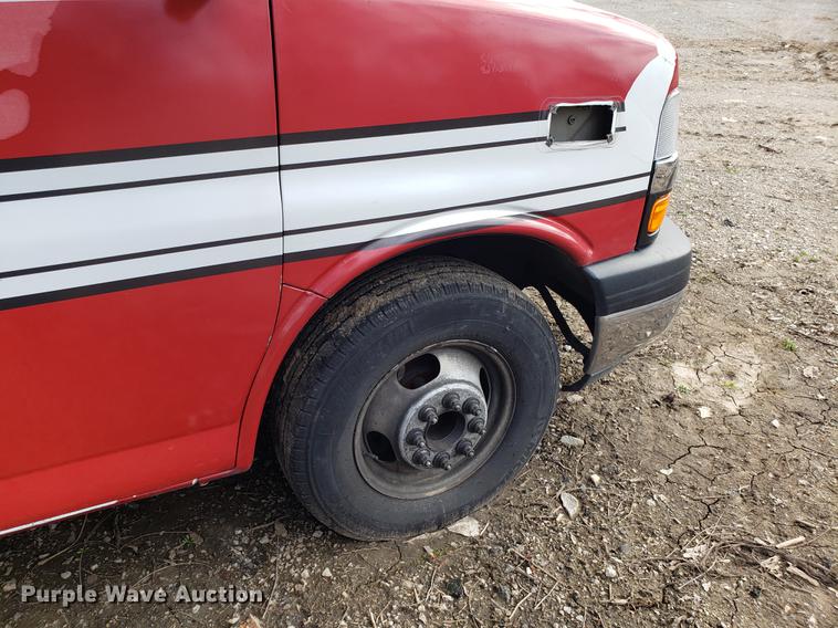 image for item DD3997 2010 Chevrolet Express G4500 cab and chassis