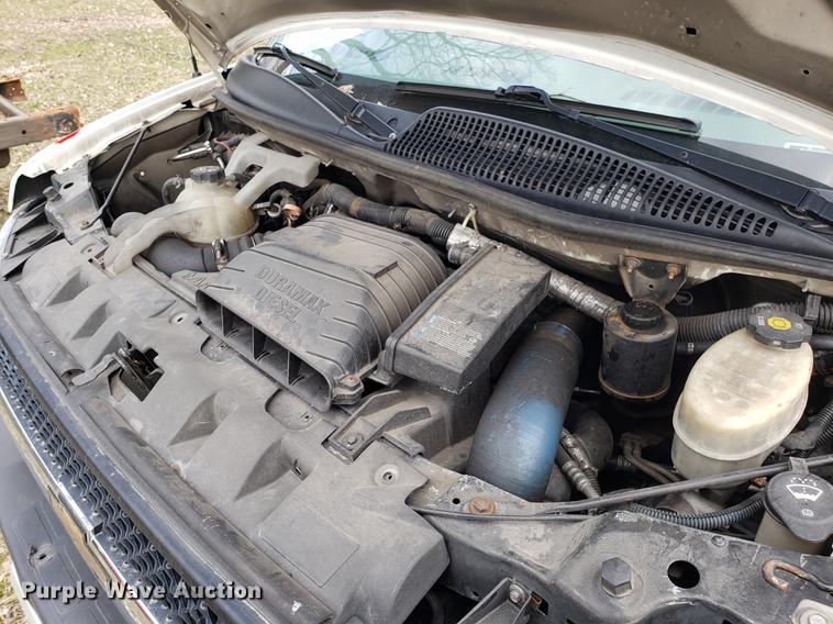 image for item DD4002 2010 Chevrolet Express G4500 cab and chassis