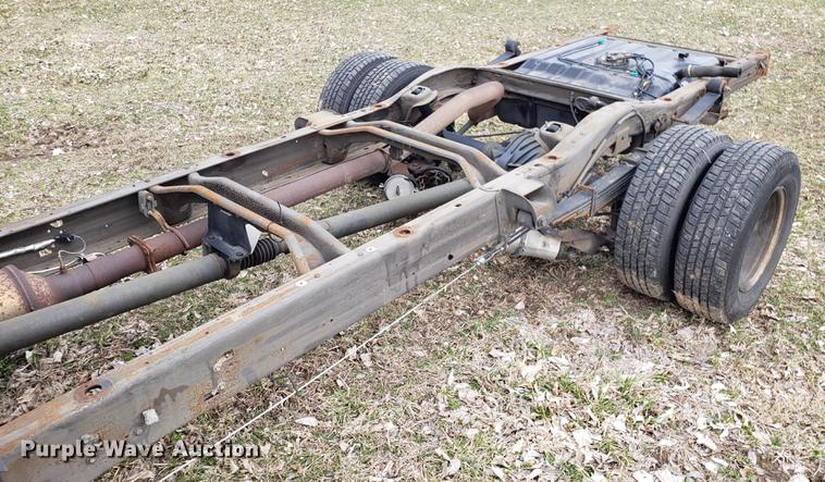 image for item DD4002 2010 Chevrolet Express G4500 cab and chassis