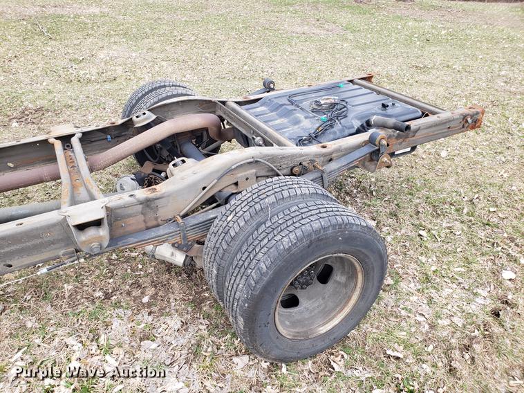 image for item DD4002 2010 Chevrolet Express G4500 cab and chassis