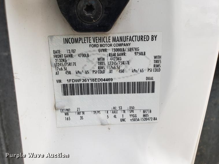 image for item DD4022 2008 Ford F350 Super Duty flatbed pickup truck