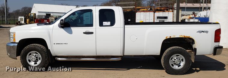 image for item DD4035 2009 Chevrolet Silverado 2500HD Ext. Cab pickup truck
