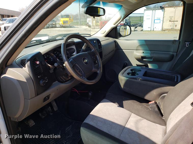 image for item DD4035 2009 Chevrolet Silverado 2500HD Ext. Cab pickup truck