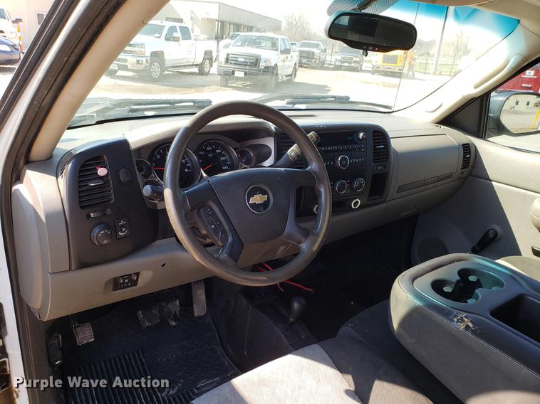 image for item DD4035 2009 Chevrolet Silverado 2500HD Ext. Cab pickup truck