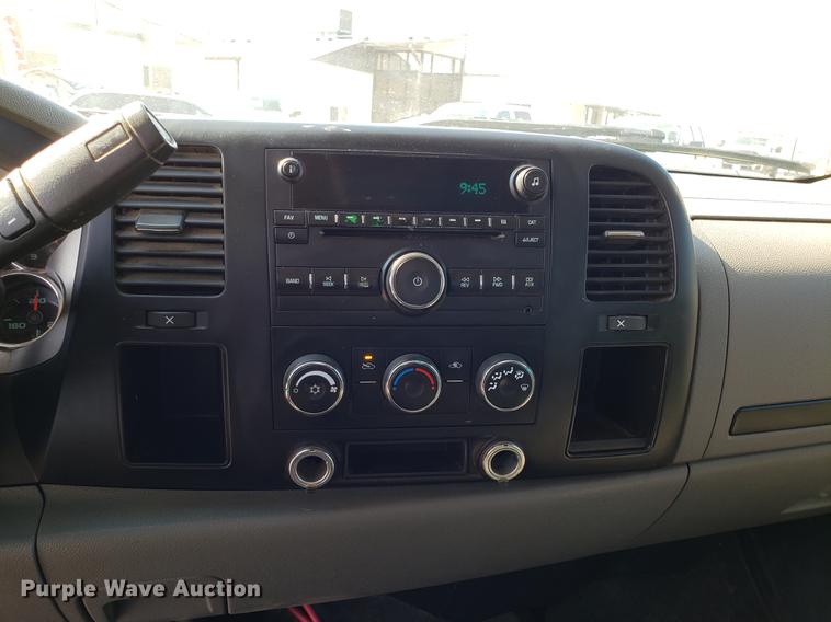 image for item DD4035 2009 Chevrolet Silverado 2500HD Ext. Cab pickup truck