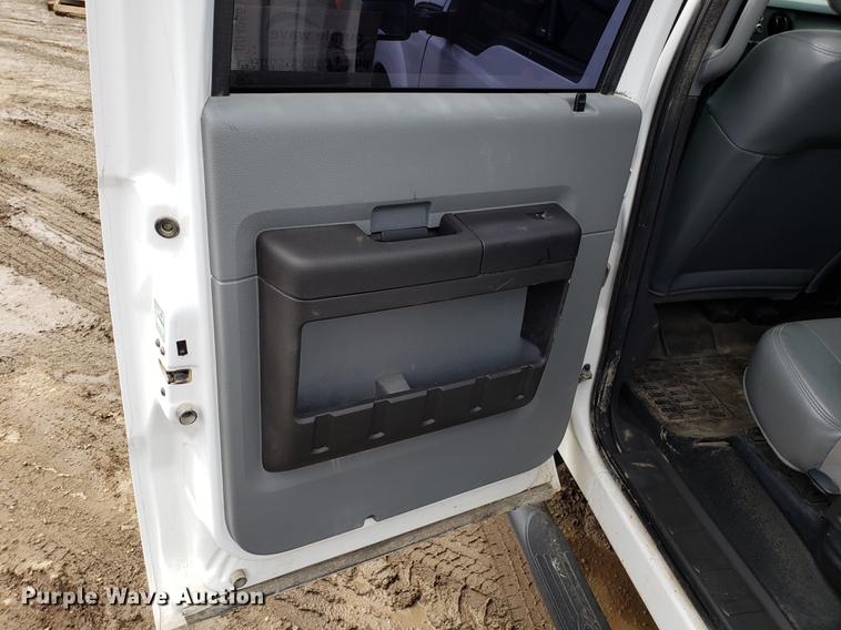 image for item DD4066 2012 Ford F250 Super Duty Crew Cab pickup truck