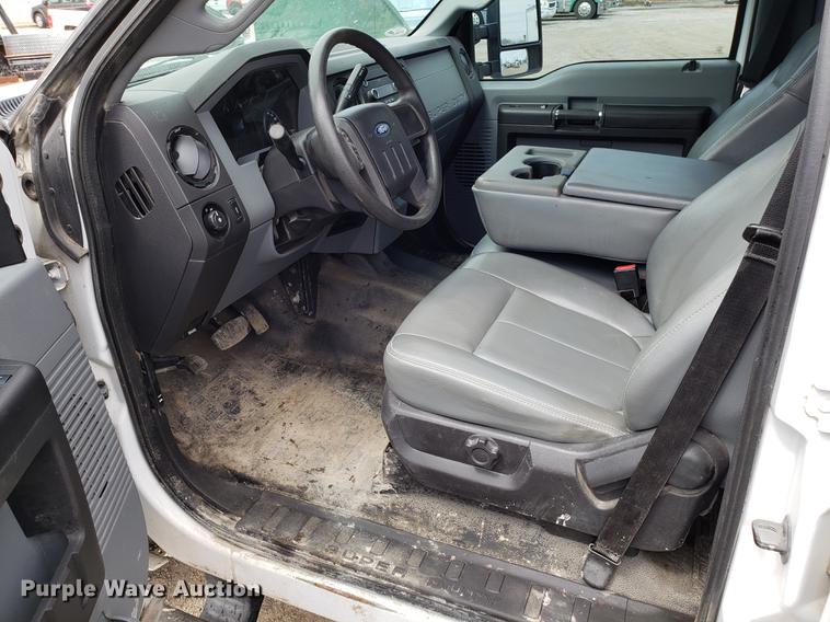 image for item DD4066 2012 Ford F250 Super Duty Crew Cab pickup truck