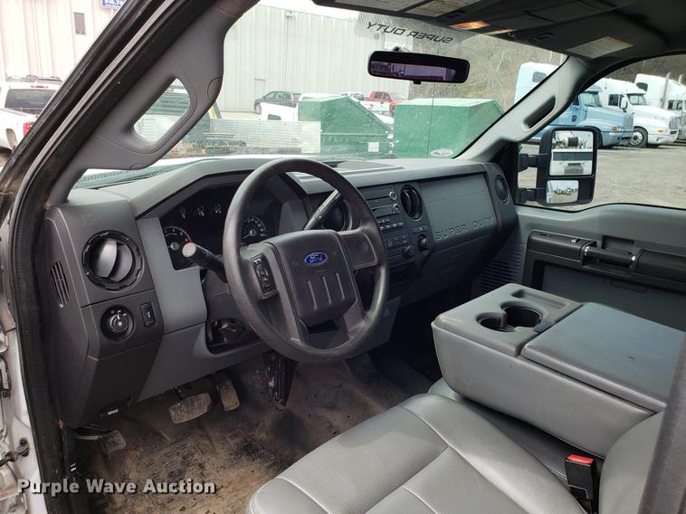 image for item DD4066 2012 Ford F250 Super Duty Crew Cab pickup truck