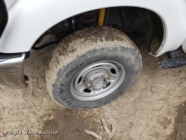 image for item DD4066 2012 Ford F250 Super Duty Crew Cab pickup truck