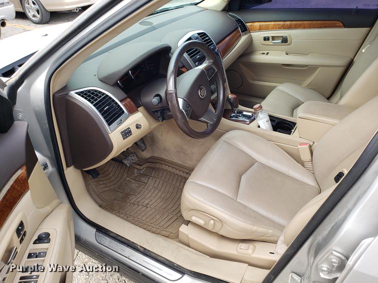 image for item DD4067 2008 Cadillac SRX4 SUV