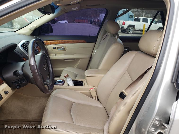 image for item DD4067 2008 Cadillac SRX4 SUV