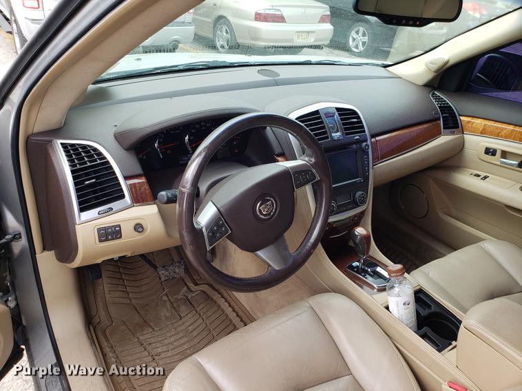 image for item DD4067 2008 Cadillac SRX4 SUV