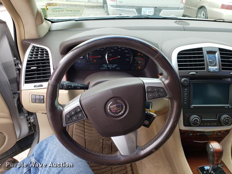 image for item DD4067 2008 Cadillac SRX4 SUV