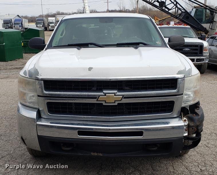 image for item DD4068 2010 Chevrolet Silverado 2500HD Crew Cab pickup truck