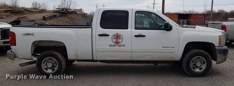 image for item DD4068 2010 Chevrolet Silverado 2500HD Crew Cab pickup truck