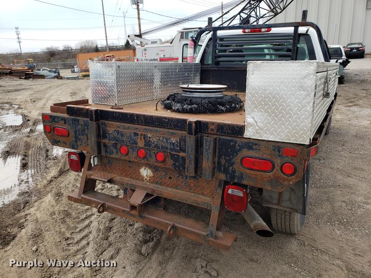image for item DD4069 2008 Chevrolet Silverado 2500HD Ext. Cab flatbed pickup truck
