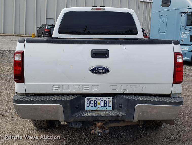 image for item DD4070 2010 Ford F250 Super Duty Crew Cab pickup truck