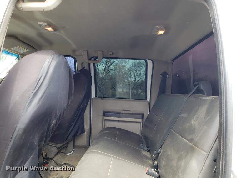 image for item DD4070 2010 Ford F250 Super Duty Crew Cab pickup truck