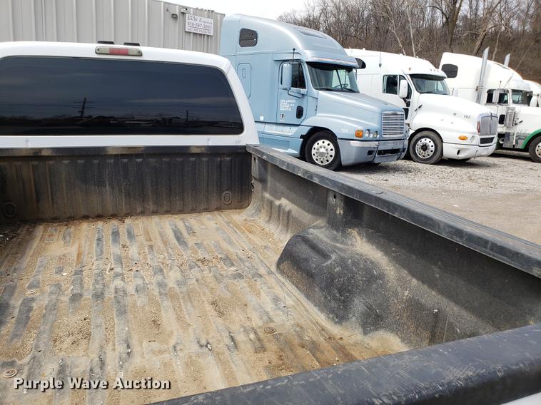 image for item DD4070 2010 Ford F250 Super Duty Crew Cab pickup truck