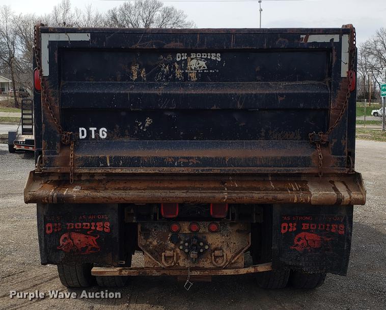image for item DD4079 2006 Ford F650 Super Duty dump truck