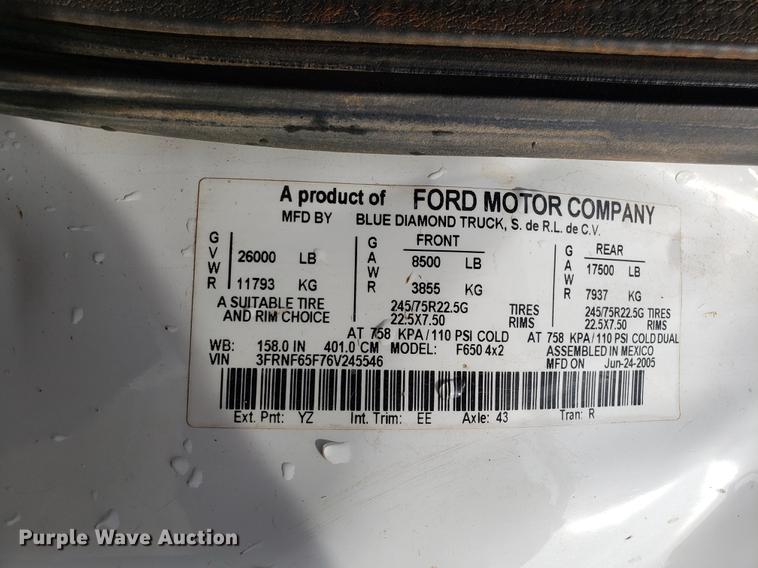 image for item DD4079 2006 Ford F650 Super Duty dump truck