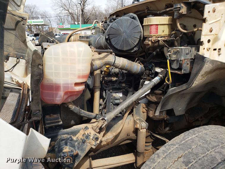 image for item DD4079 2006 Ford F650 Super Duty dump truck