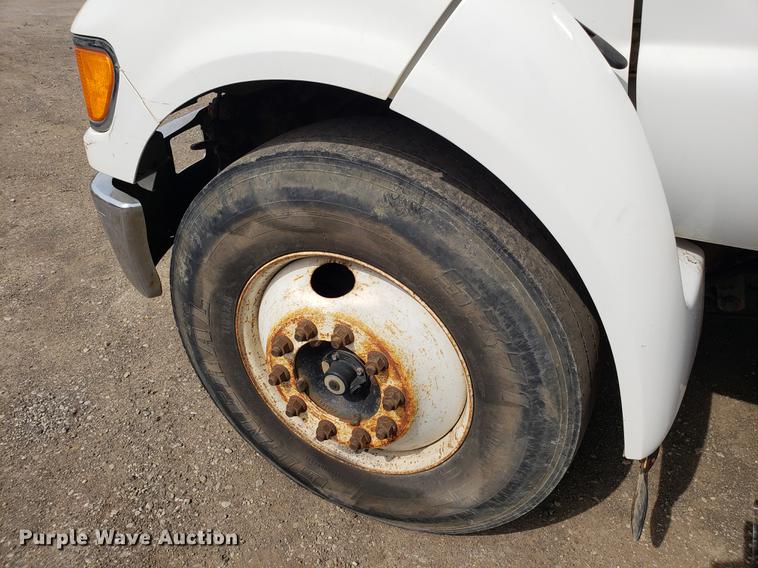 image for item DD4079 2006 Ford F650 Super Duty dump truck