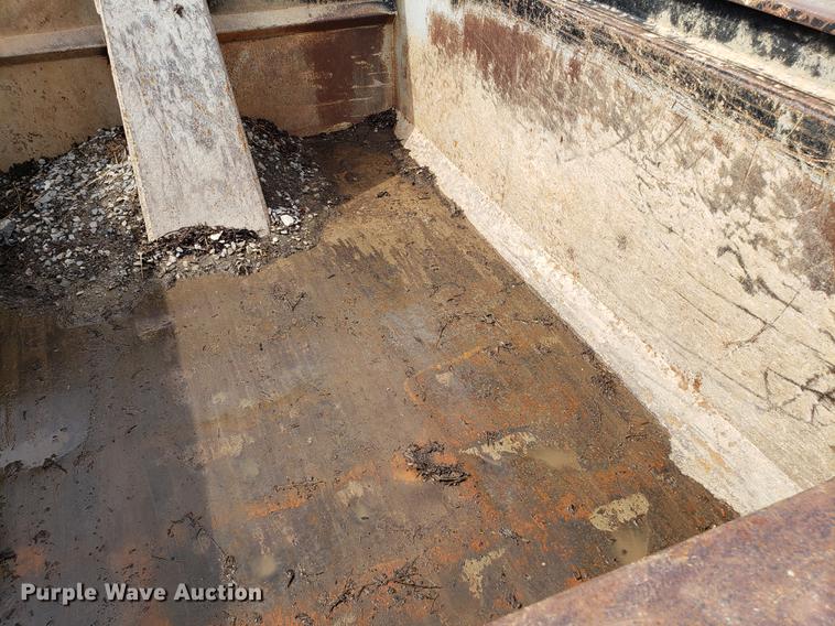 image for item DD4079 2006 Ford F650 Super Duty dump truck