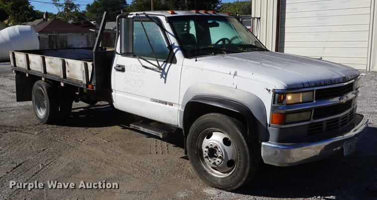 image for item DD6650 1997 Chevrolet 3500HD flatbed pickup truck