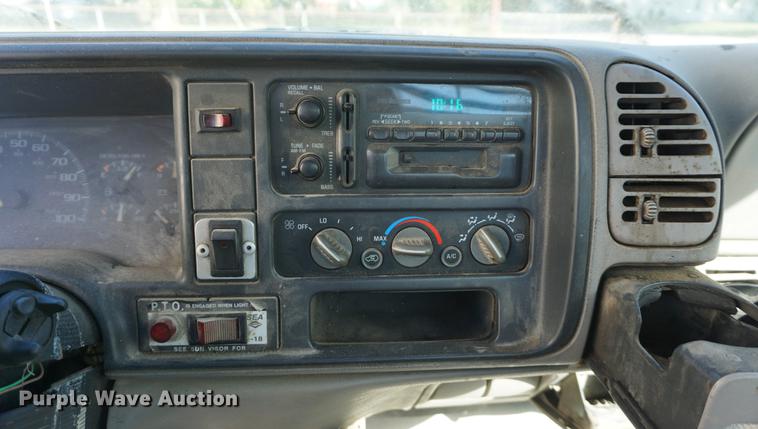 image for item DD6650 1997 Chevrolet 3500HD flatbed pickup truck