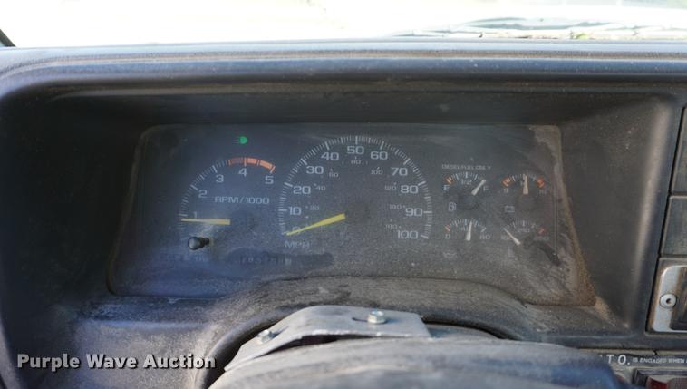 image for item DD6650 1997 Chevrolet 3500HD flatbed pickup truck