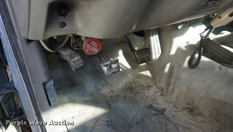 image for item DD6650 1997 Chevrolet 3500HD flatbed pickup truck