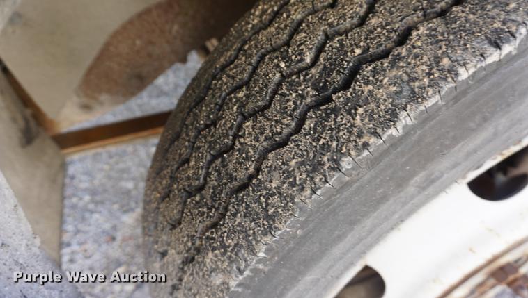 image for item DD6650 1997 Chevrolet 3500HD flatbed pickup truck