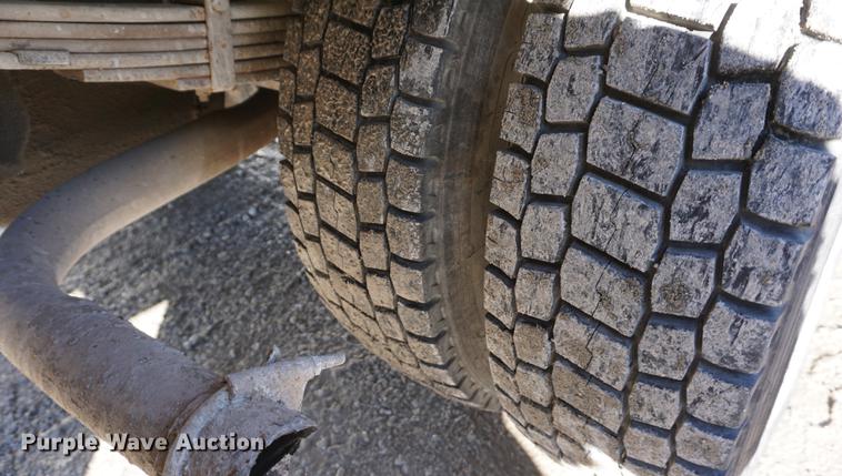 image for item DD6650 1997 Chevrolet 3500HD flatbed pickup truck