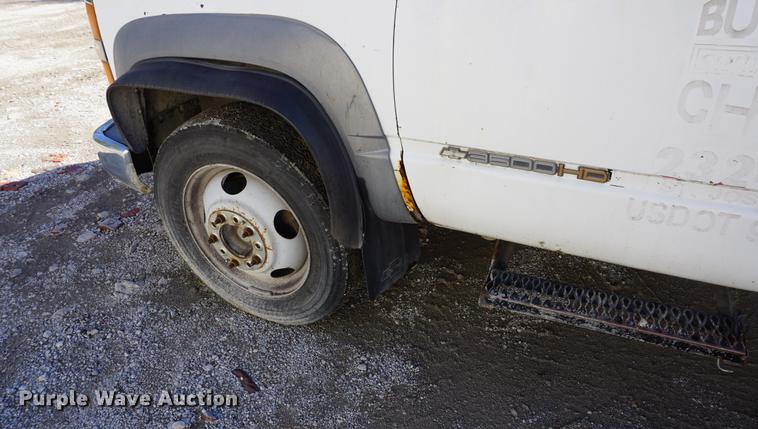 image for item DD6650 1997 Chevrolet 3500HD flatbed pickup truck