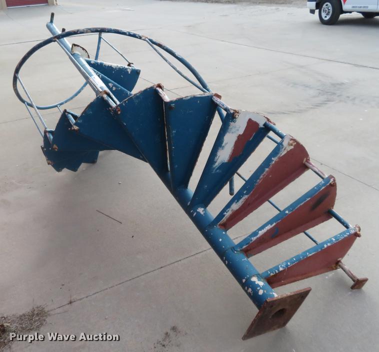 image for item DD6929 Spiral staircase