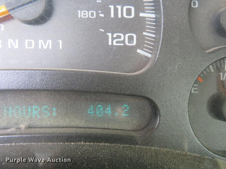 image for item DD6930 2006 Chevrolet Silverado 3500 Ext. Cab utility bed pickup truck