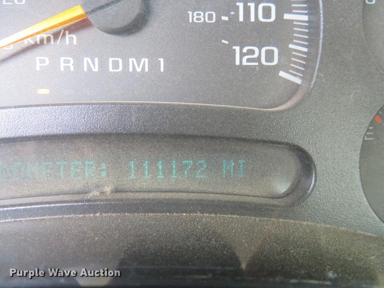 image for item DD6930 2006 Chevrolet Silverado 3500 Ext. Cab utility bed pickup truck