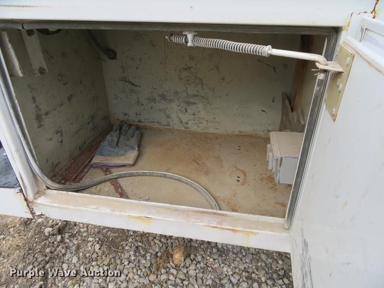 image for item DD6930 2006 Chevrolet Silverado 3500 Ext. Cab utility bed pickup truck