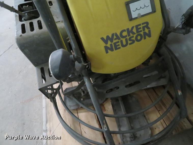 image for item DD6932 Wacker Neuson CRT36 trowel