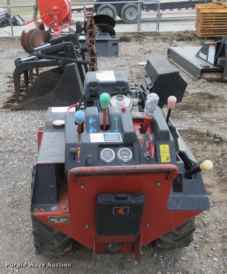 image for item DD6935 Ditch Witch 1820 trencher