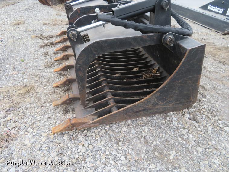 image for item DD6936 Rock grapple bucket