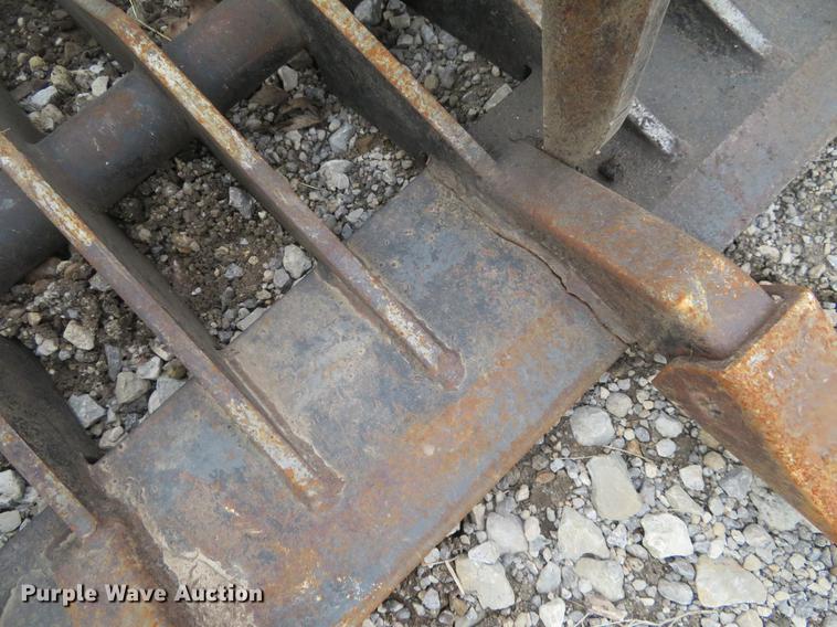 image for item DD6936 Rock grapple bucket