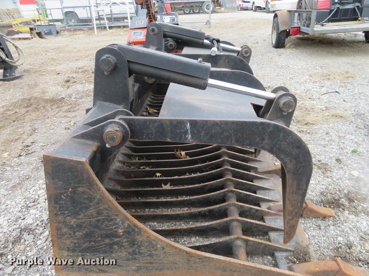 image for item DD6936 Rock grapple bucket