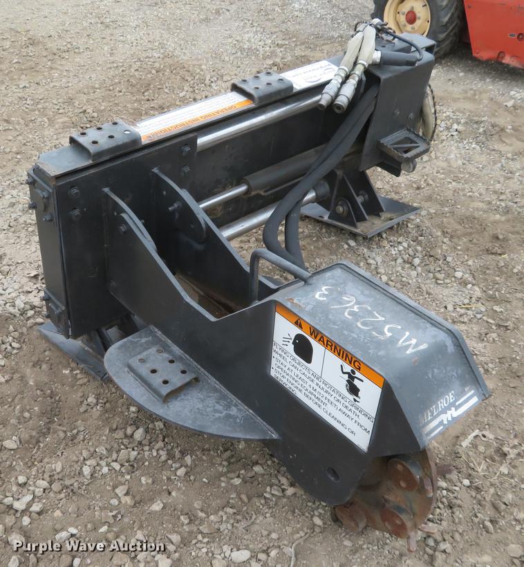 image for item DD6939 Melroe stump grinder