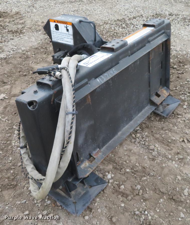 image for item DD6939 Melroe stump grinder