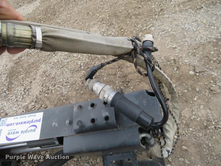 image for item DD6939 Melroe stump grinder