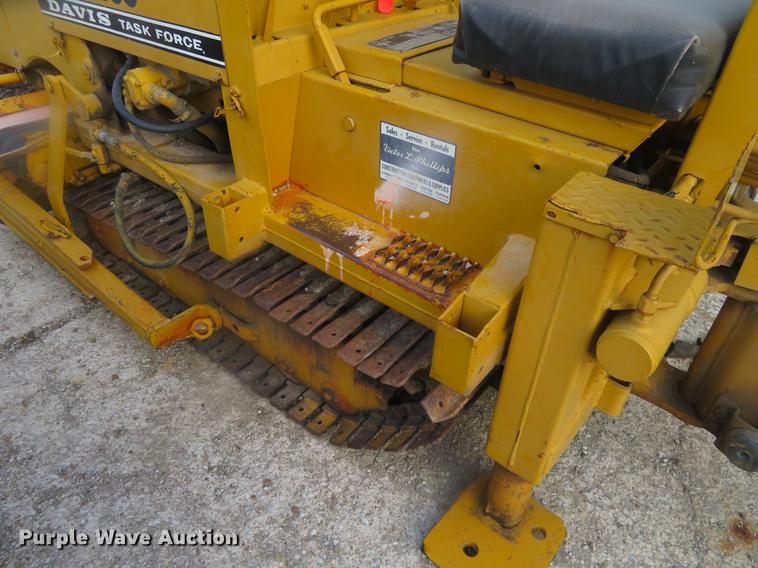 image for item DD6940 Case Davis TF700 trencher